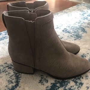 Splendid taupe booties